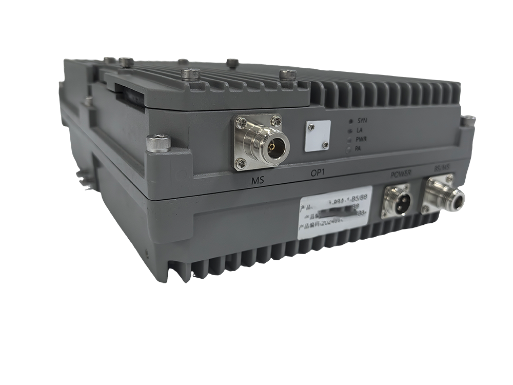  郾城三频手机信号接收器2000㎡